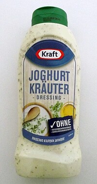 Joghurt-​Dressing mit Kräutern KRAFT 