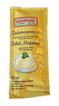 Salat-​Mayonnaise in Portionsbeuteln 